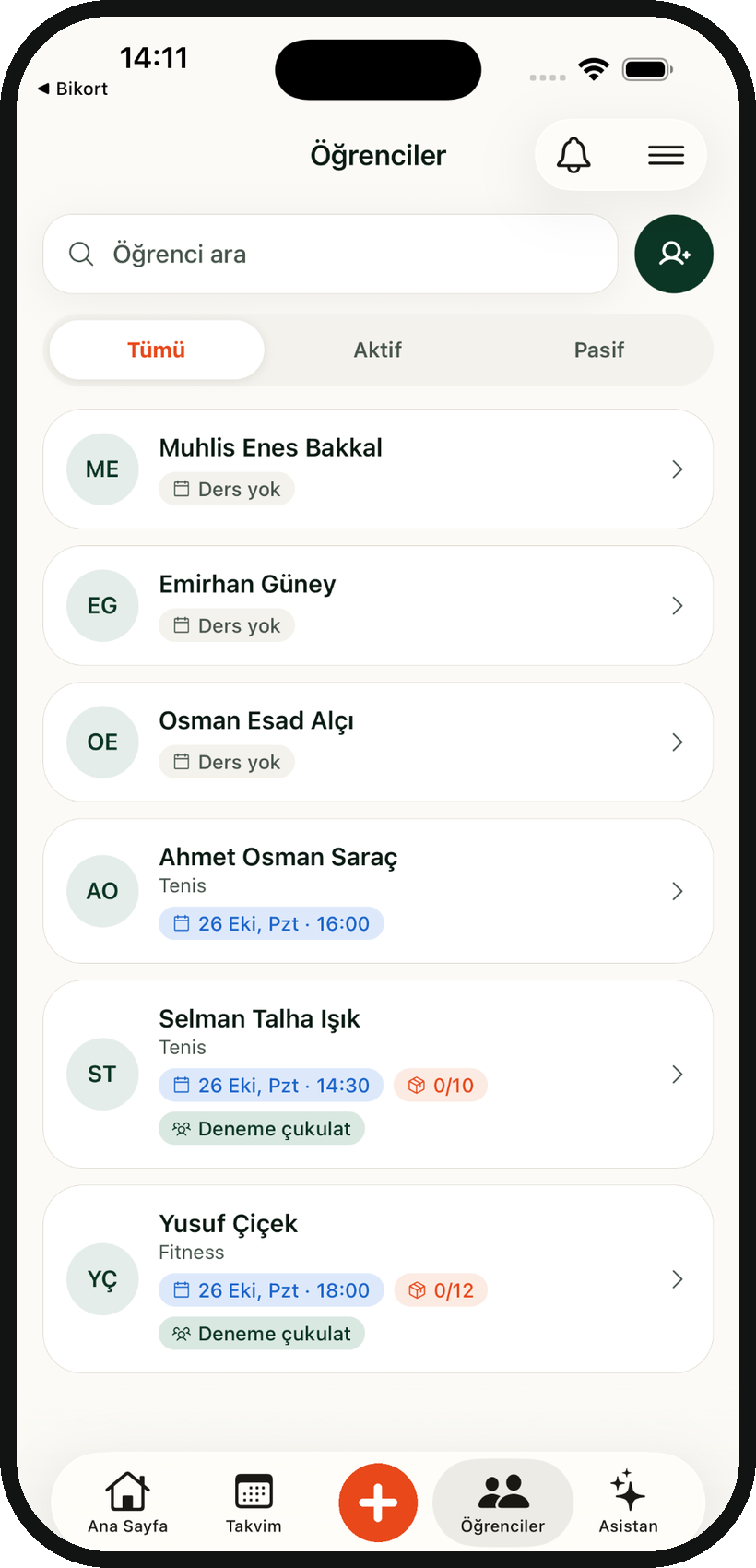 Bikort Pro öğrenciler ekranı: öğrenci listesi ve durumları
